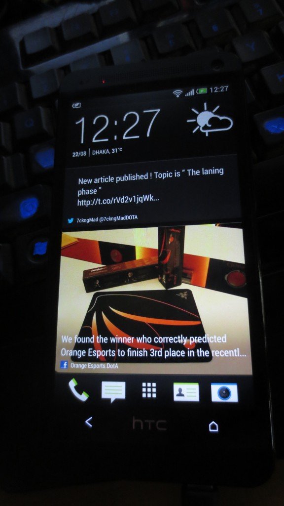 htc-one-blinkfeed-mobilestechland